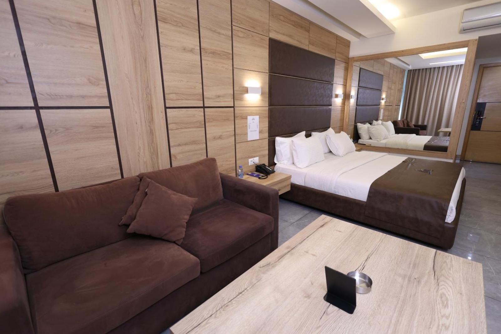 Ibiza Hotel Džunija Exteriér fotografie